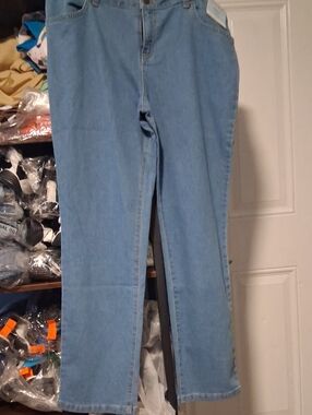 Cat & Jack Light Blue Straight-Leg Women's Jeans